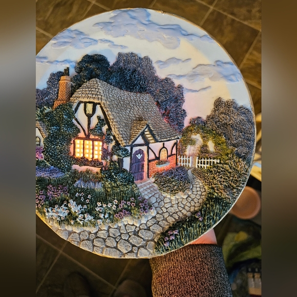 Vintage cottage light up plate - Picture 6 of 6